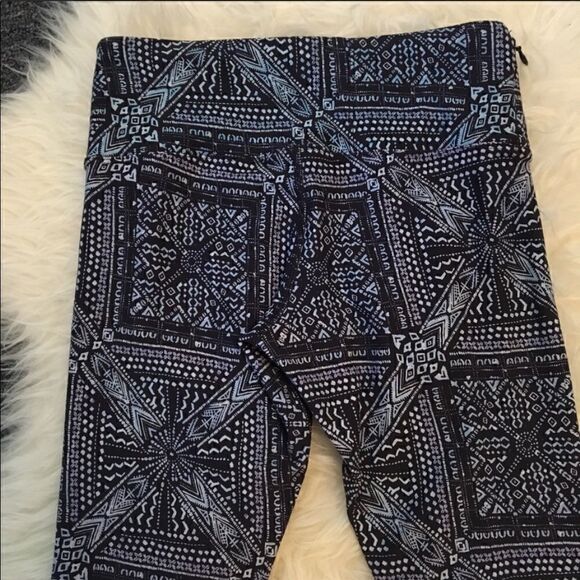 euc Lorna Jane Bohemian Babe Full Length Tight leggings sz extra small - Picture 7 of 8